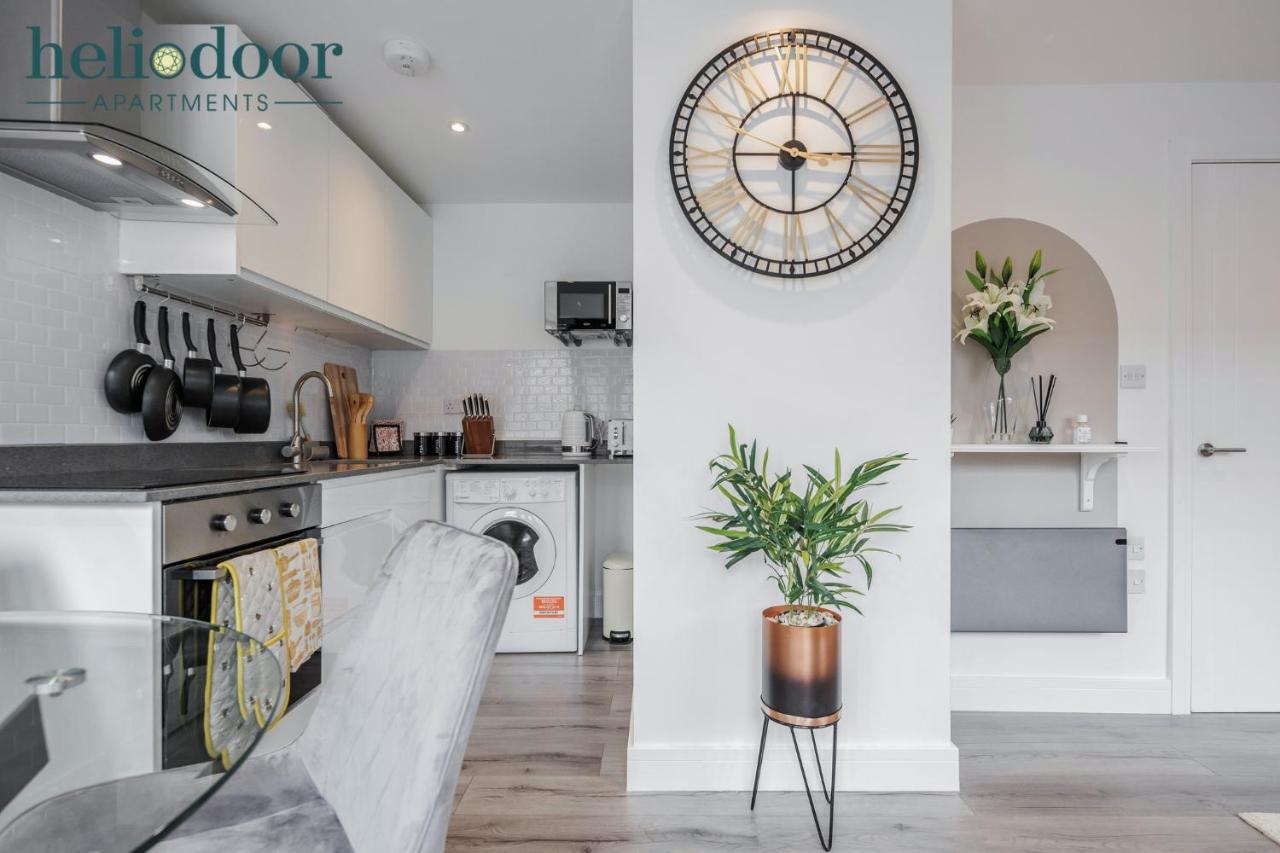Milton Keynes Apartments, Sleeps Up To 5, Free Parking, Free Wifi & Movies, 7 Mins Drive To Milton Keynes Central Station For Direct Trains To London & The North 外观 照片