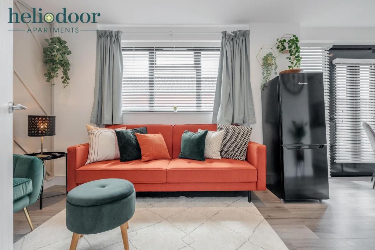 Milton Keynes Apartments, Sleeps Up To 5, Free Parking, Free Wifi & Movies, 7 Mins Drive To Milton Keynes Central Station For Direct Trains To London & The North 外观 照片