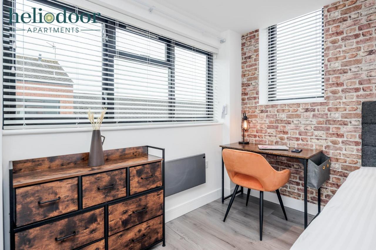 Milton Keynes Apartments, Sleeps Up To 5, Free Parking, Free Wifi & Movies, 7 Mins Drive To Milton Keynes Central Station For Direct Trains To London & The North 外观 照片