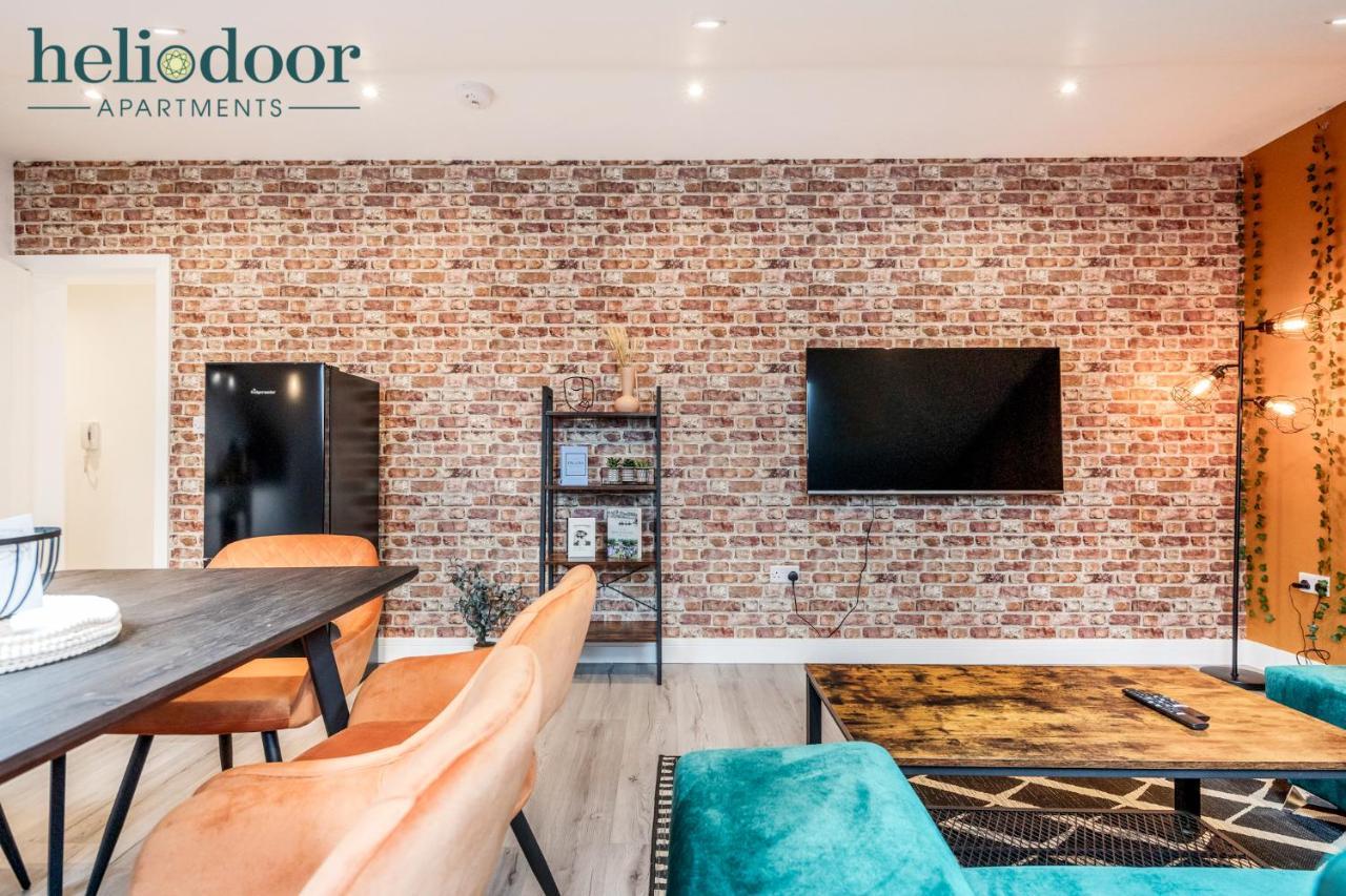 Milton Keynes Apartments, Sleeps Up To 5, Free Parking, Free Wifi & Movies, 7 Mins Drive To Milton Keynes Central Station For Direct Trains To London & The North 外观 照片